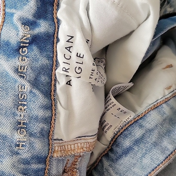 American Eagle Next Level Stretch High Rise Ripped Jeggings - Size 6 - Picture 8 of 8